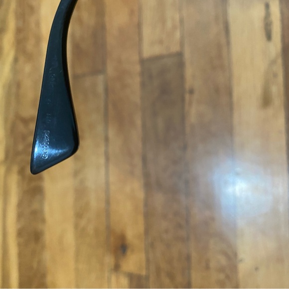 Gucci Aviator Sunglasses GG0062S - Picture 8 of 11